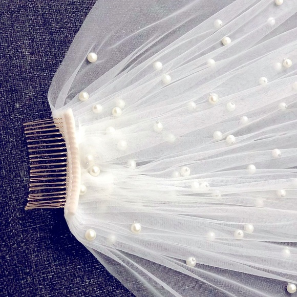 Pearl Veil with Comb